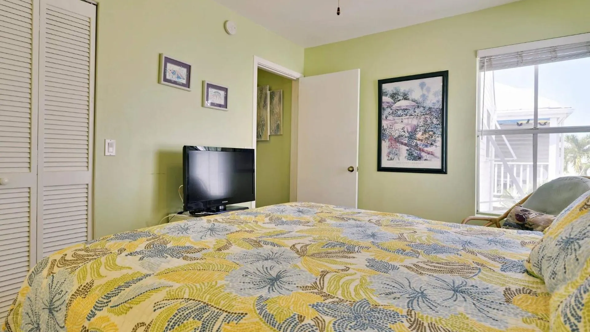 Duval Breeze By Avantstay Great Location Close To Beach Nightlife Shared Pool Week Long Stays Key West 0*,  Estados Unidos da América