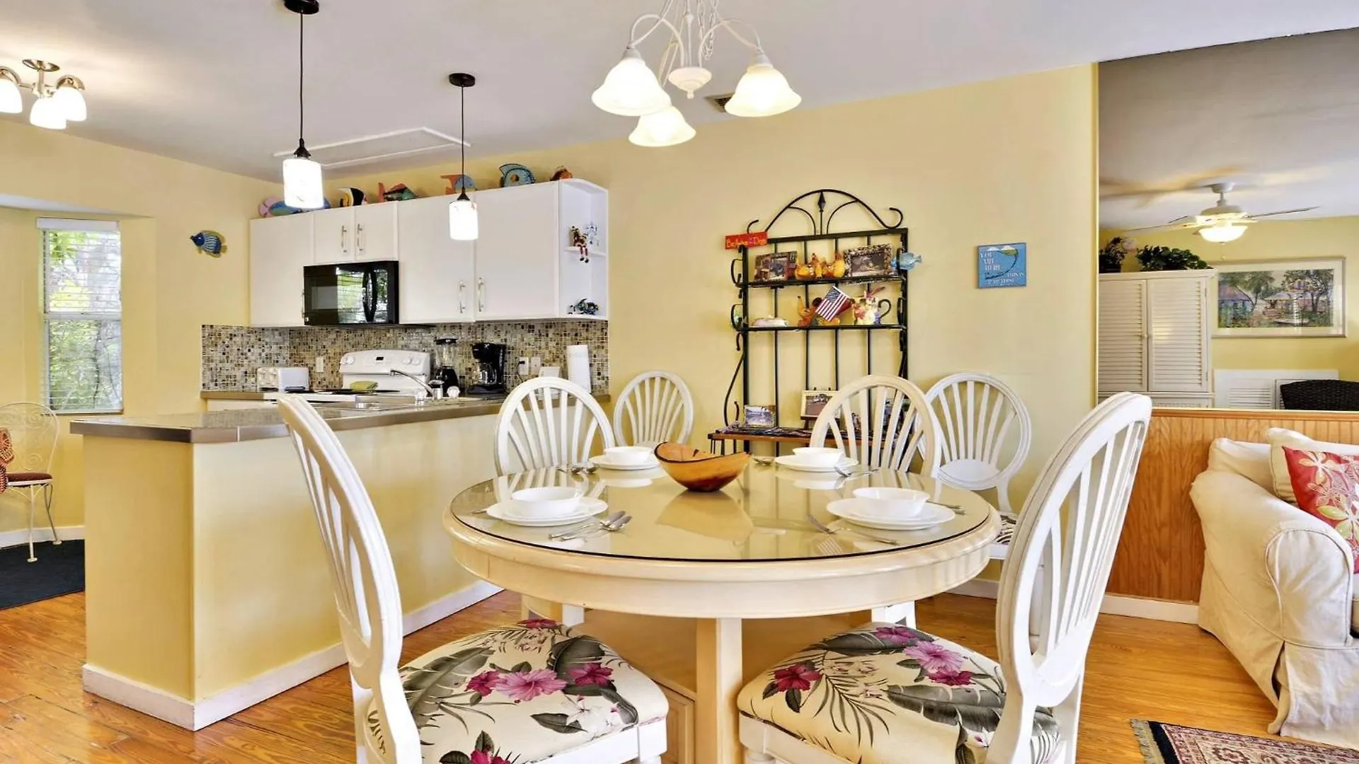 Duval Breeze By Avantstay Great Location Close To Beach Nightlife Shared Pool Week Long Stays Key West 0*,