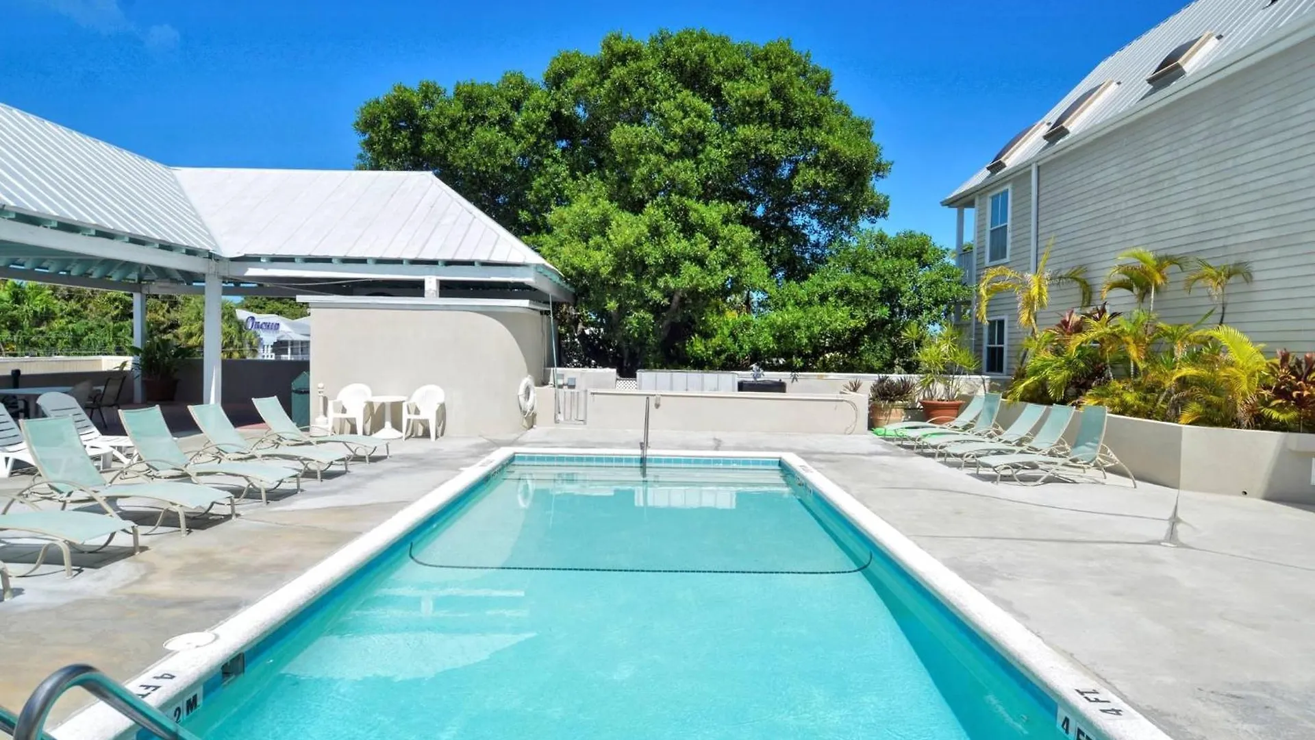 Casa de Férias Duval Breeze By Avantstay Great Location Close To Beach Nightlife Shared Pool Week Long Stays Key West